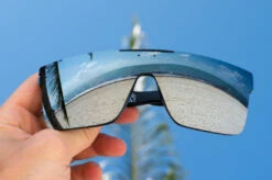 Quatro Sunglasses: SILVER -Heat Wave Visual silver beach